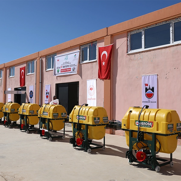 GAP Bölge Kalkınma Fidan ve Pülverizatör Dağıtımı
